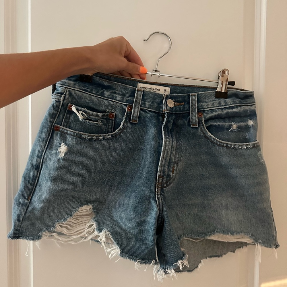 New Abercrombie Mid-Rise Boyfriend Shorts